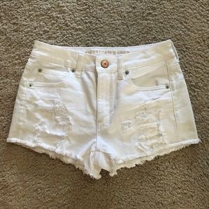 WHITE AE JEAN SHORTS